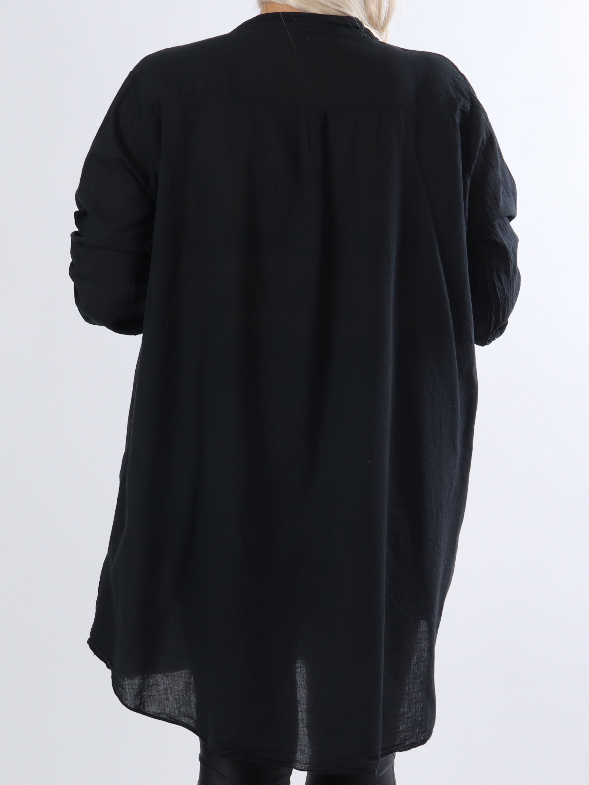 Berna Plain - Plus size skjorte med lommer foran